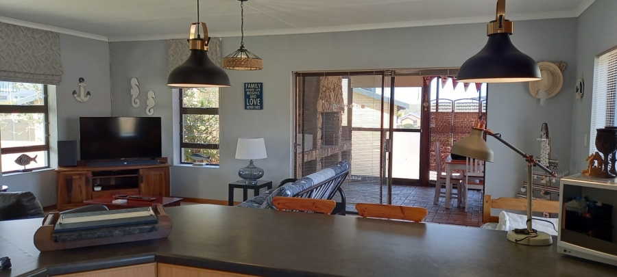2 Bedroom Property for Sale in Stilbaai Wes Western Cape